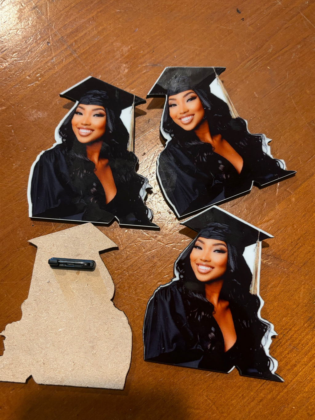 GRAD PINS